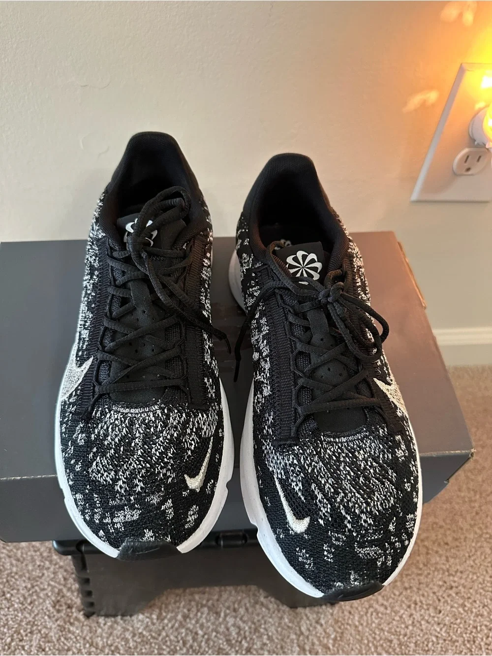 Nike SuperRep Go 3 Flyknit Next Nature, Women’s Black and White Sneakers
